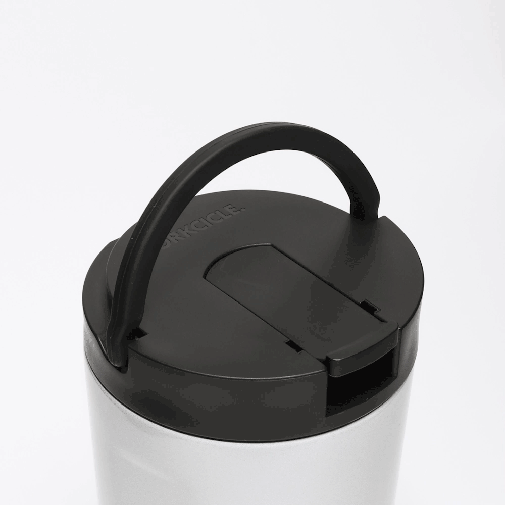 disney-kids-cup-f9 Kids_Cup_28_0906b7b6-4acf-4cb6-8c0d-d15f57c40b85.gif